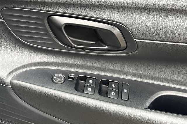 Hyundai i20 1.0T GDi Advance 5dr