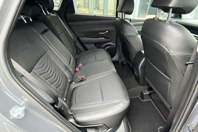 Hyundai TUCSON 1.6T Premium 5dr