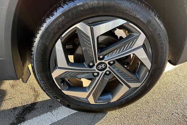 Hyundai TUCSON 1.6 TGDi Hybrid 230 Ultimate 5dr 2WD Auto Red