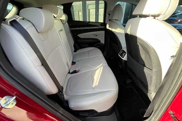 Hyundai TUCSON 1.6 TGDi Hybrid 230 Ultimate 5dr 2WD Auto Red