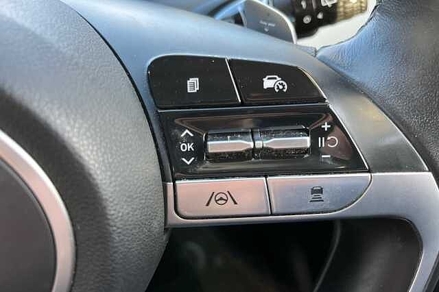 Hyundai TUCSON 1.6 TGDi Hybrid 230 Ultimate 5dr 2WD Auto Red