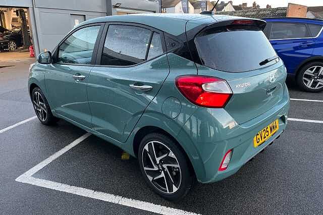 Hyundai i10 1.2 [79] Premium 5dr [Nav]