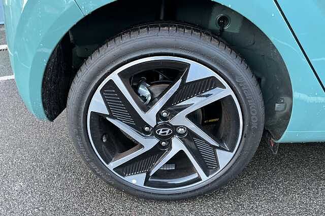 Hyundai i10 1.2 [79] Premium 5dr [Nav]