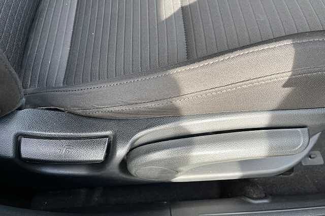 Hyundai I20 1.0T GDi 48V MHD Premium 5dr Mangrove Green