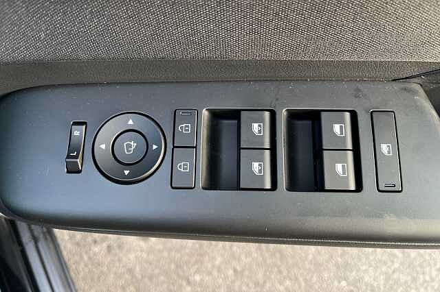 Hyundai KONA 1.6T 138 Advance 5dr