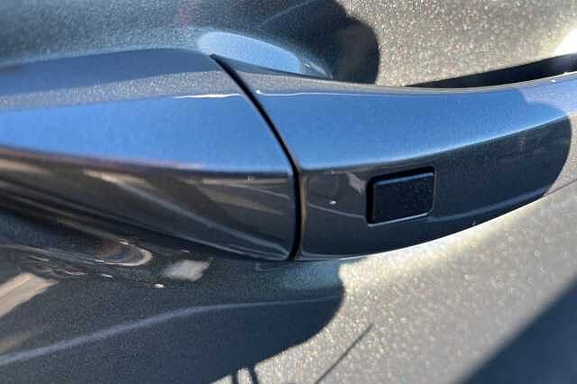 Hyundai IONIQ 1.6 GDi Hybrid Premium 5dr DCT Grey