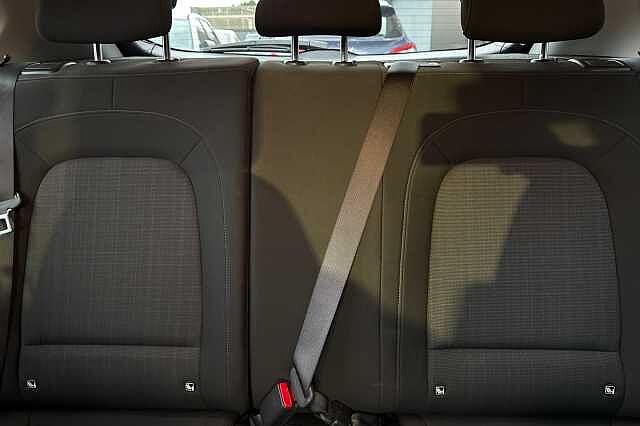 Hyundai KONA 1.6 GDi Hybrid Premium 5dr DCT