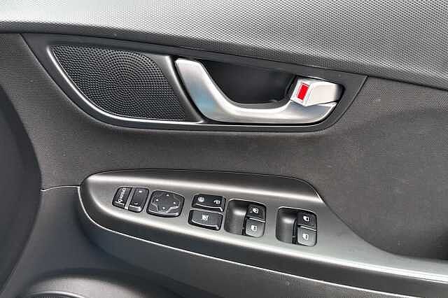 Hyundai KONA 1.6 GDi Hybrid Premium 5dr DCT
