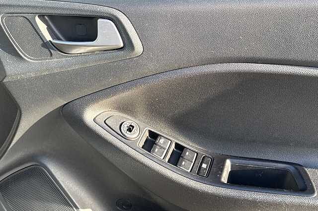 Hyundai I20 1.4 SE 5dr Auto Blue