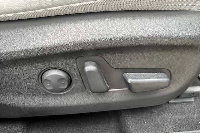 Hyundai KONA 150kW Ultimate 64kWh 5dr Auto