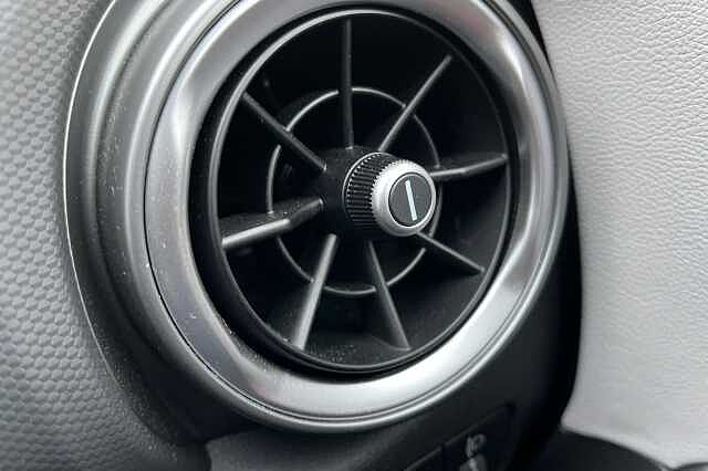 Hyundai KONA 150kW Ultimate 64kWh 5dr Auto