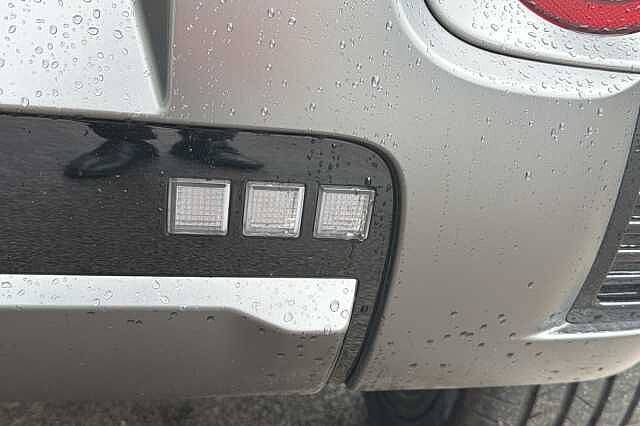 Hyundai INSTER 85kW Cross 49kWh 5dr Auto Natural Ivory