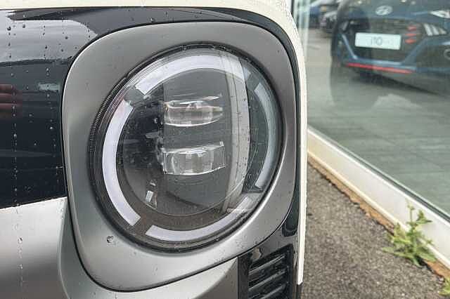 Hyundai INSTER 85kW Cross 49kWh 5dr Auto Natural Ivory