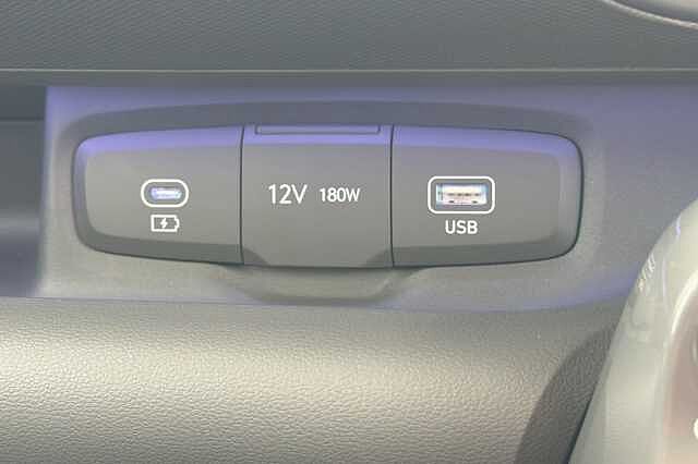 Hyundai INSTER 85kW Cross 49kWh 5dr Auto Natural Ivory
