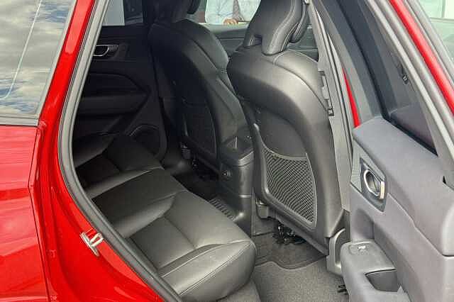 Volvo Xc60 2.0 T6 [350] RC PHEV Plus Dark 5dr AWD Geartronic