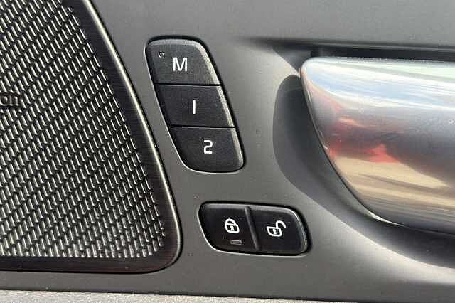 Volvo Xc60 2.0 T6 [350] RC PHEV Plus Dark 5dr AWD Geartronic