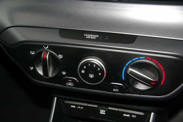 Hyundai i20 1.0 T-GDi 100ps SE Connect 48 Volt Hybrid