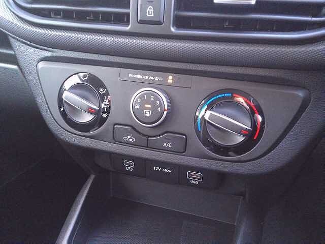 Hyundai i10 1.0 (67ps) Advance