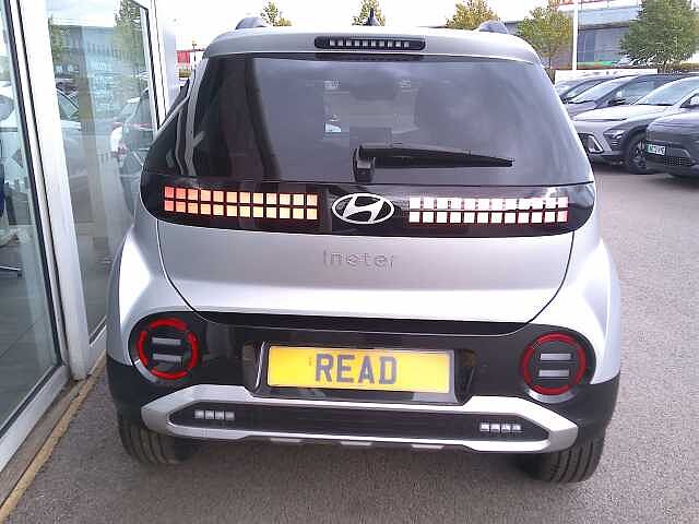 Hyundai INSTER 85kW 02 49kWh 5dr Auto Aero Silver