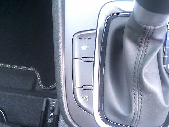 Hyundai KONA 1.6 GDi Hybrid Premium 5dr DCT