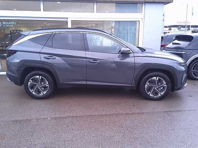 Hyundai TUCSON 1.6T Advance 5dr