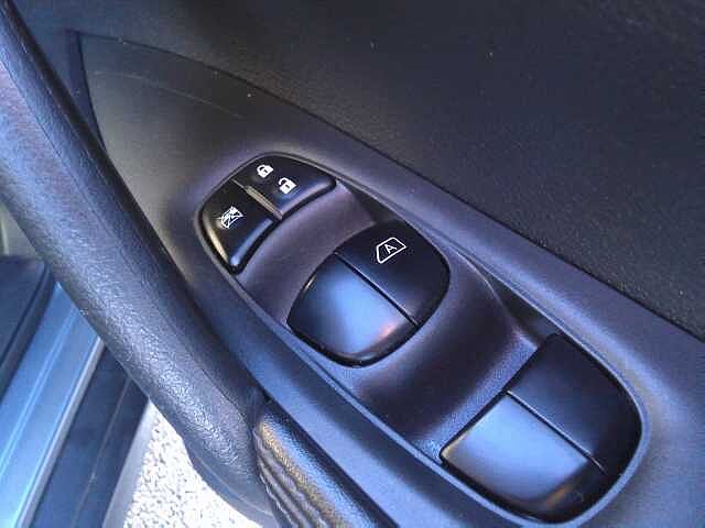 Nissan X-trail Station Wagon 1.7 dCi N-Connecta 5dr [7 Seat]