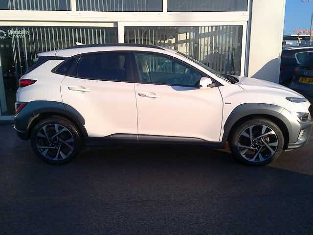 Hyundai KONA 1.0 TGDi 48V MHEV Premium 5dr Atlas White