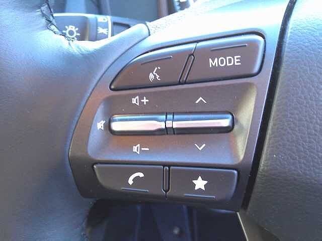 Hyundai KONA 1.0 TGDi 48V MHEV Premium 5dr Atlas White