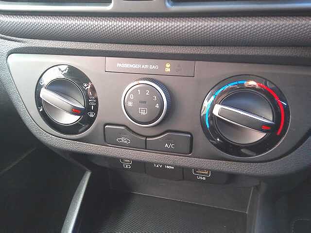 Hyundai i10 1.2 [79] Advance 5dr [Nav]