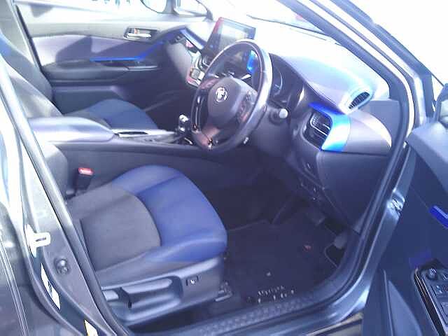 Toyota C-hr 1.8 Hybrid Dynamic 5dr CVT