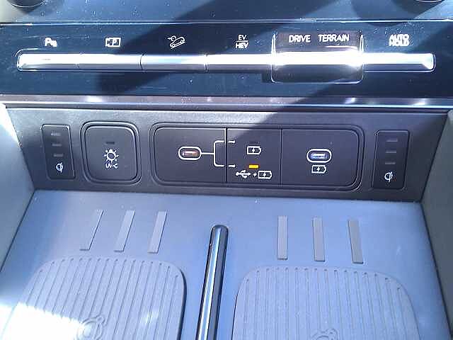 Hyundai SANTA FE 1.6 TGDi Plug-in Hybrid Calligraphy 5dr 4WD Auto