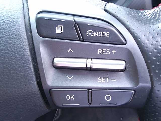Hyundai KONA 1.6T GDi Blue Drive Premium GT 5dr 4WD DCT Pulse Red