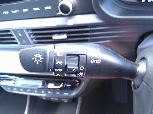 Hyundai I20 1.0T GDi Premium 5dr Mangrove Green