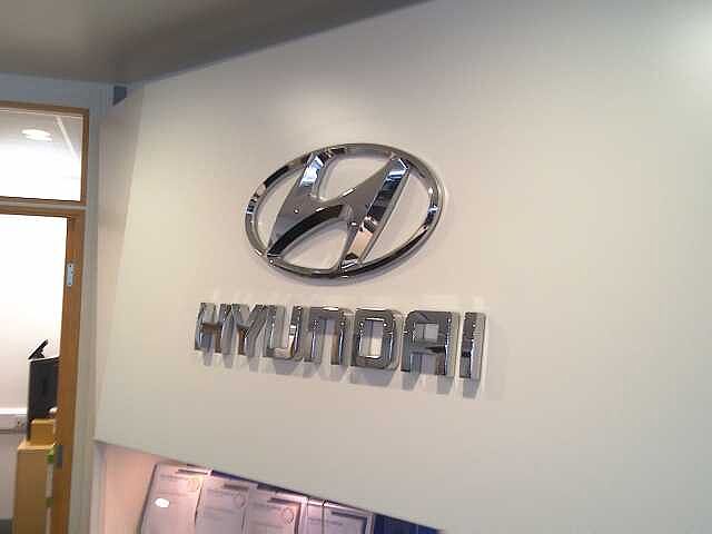 Hyundai I10 1.2 Advance 5dr Auto Dragon Red