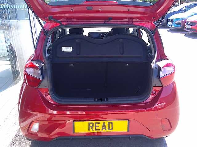 Hyundai I10 1.2 Advance 5dr Auto Dragon Red