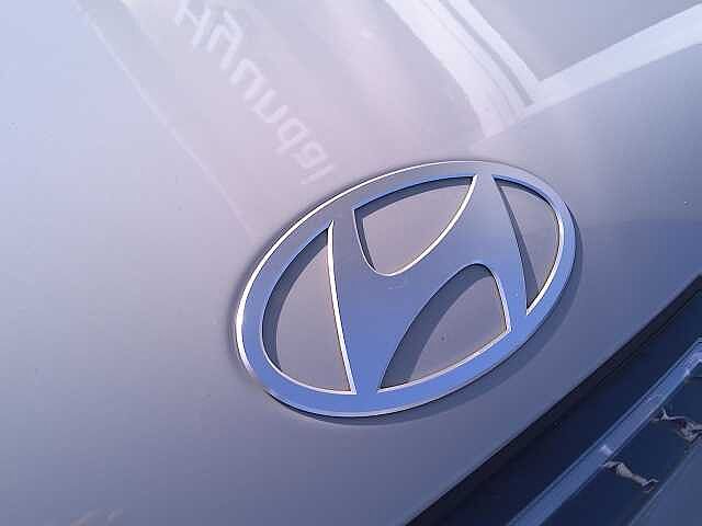 Hyundai KONA 1.6 GDi Hybrid Advance 5dr DCT Cyber Grey