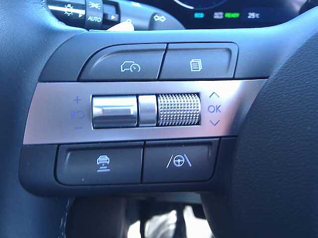 Hyundai KONA 1.6 GDi Hybrid Advance 5dr DCT Cyber Grey