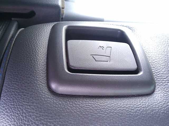 Hyundai IONIQ 1.6 GDi Hybrid Premium SE 5dr DCT