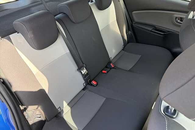 Toyota Yaris 1.5 Hybrid Icon 5dr CVT