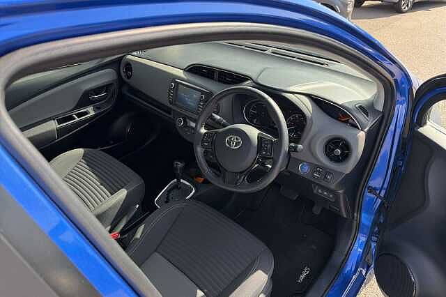 Toyota Yaris 1.5 Hybrid Icon 5dr CVT