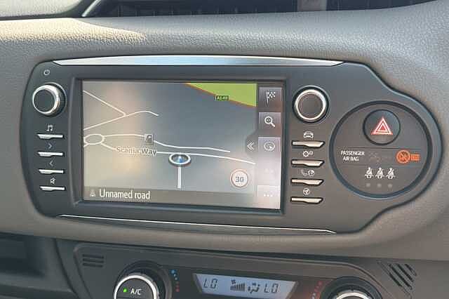 Toyota Yaris 1.5 Hybrid Icon 5dr CVT