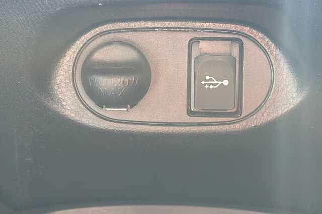 Toyota Yaris 1.5 Hybrid Icon 5dr CVT