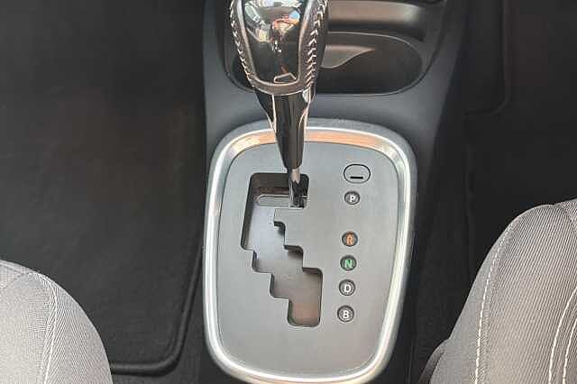 Toyota Yaris 1.5 Hybrid Icon 5dr CVT