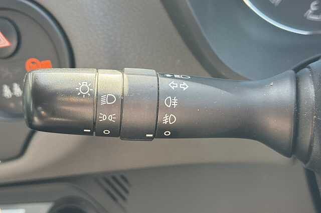 Toyota Yaris 1.5 Hybrid Icon 5dr CVT