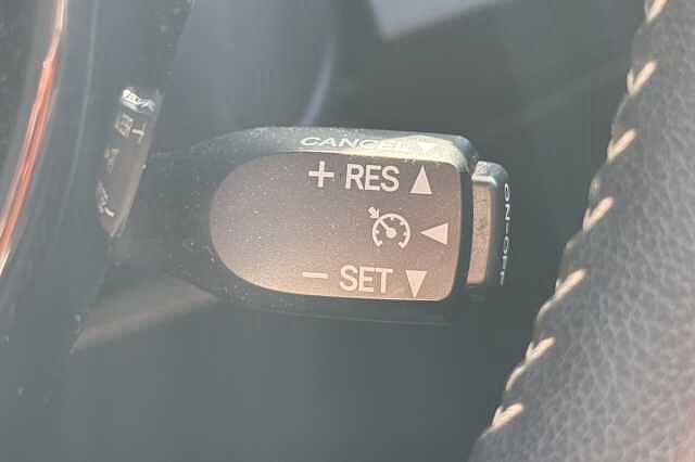 Toyota Yaris 1.5 Hybrid Icon 5dr CVT
