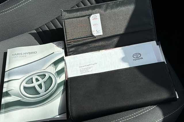 Toyota Yaris 1.5 Hybrid Icon 5dr CVT