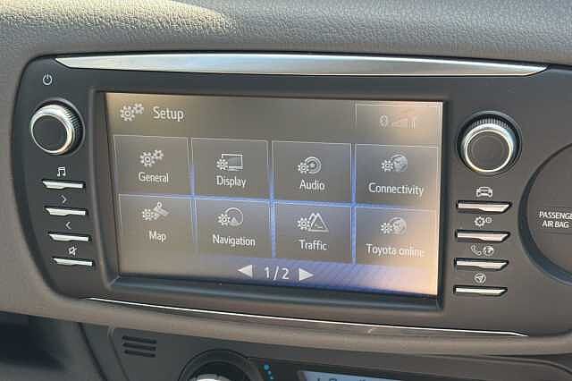 Toyota Yaris 1.5 Hybrid Icon 5dr CVT