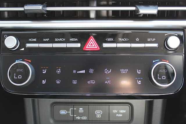 Hyundai TUCSON Ultimate 1.6T HEV Serenity White