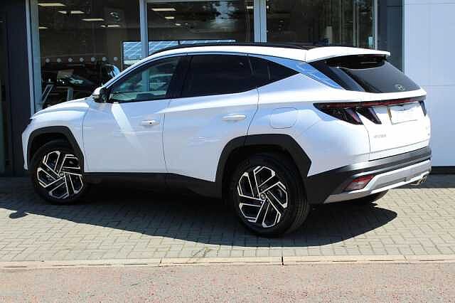Hyundai TUCSON Ultimate 1.6T HEV Serenity White