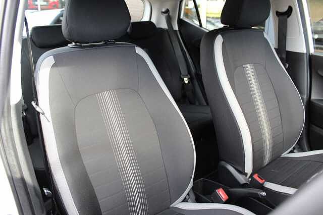 Hyundai I10 Advance 1.0 MPI Auto Polar White